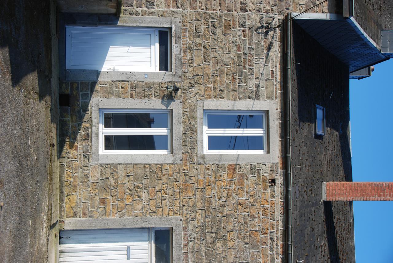 Les Trois Voisins * Bourseigne-Vieille